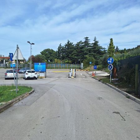 Apartments Simonetti Пореч Екстериор снимка