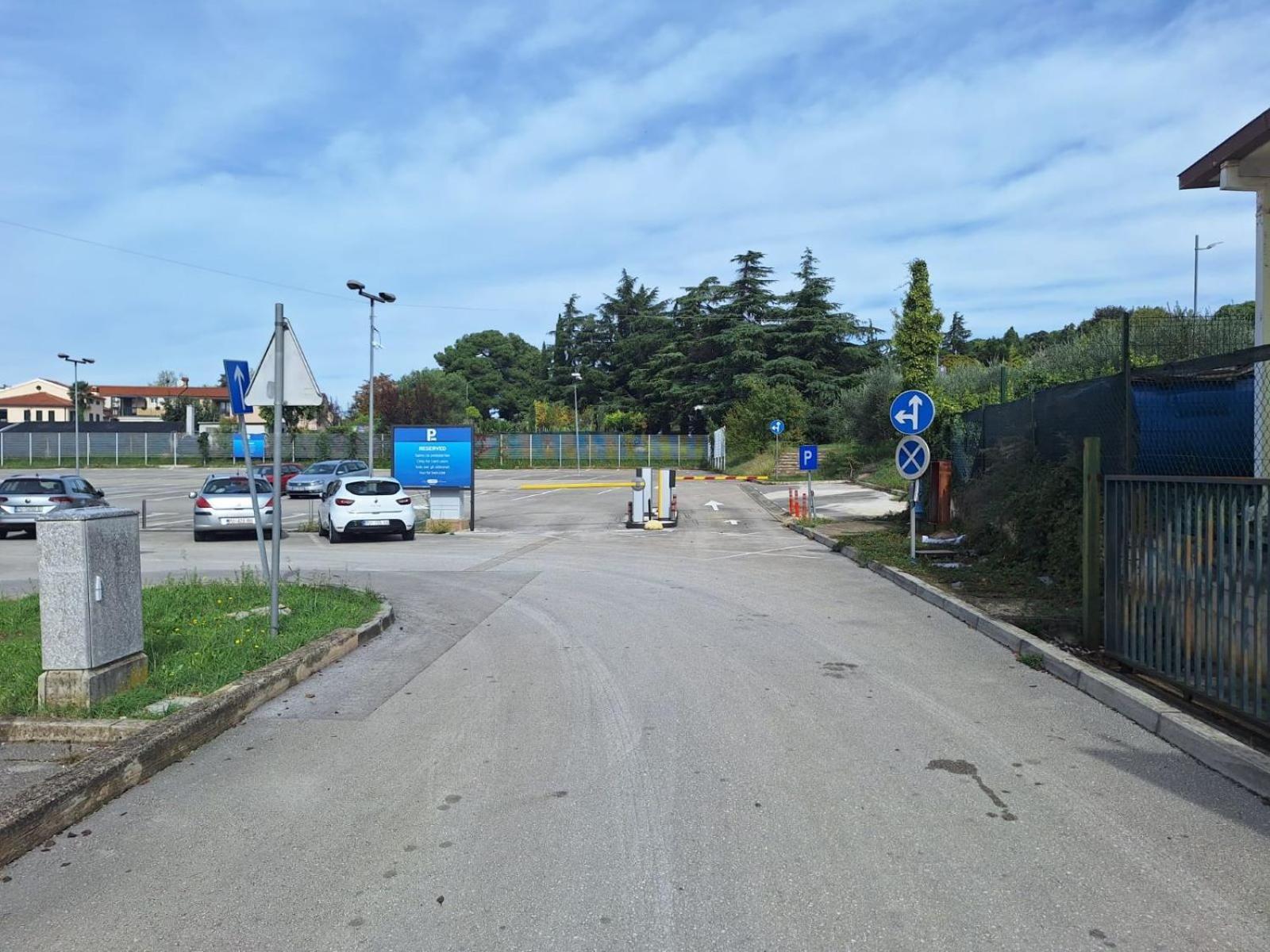Apartments Simonetti Пореч Екстериор снимка