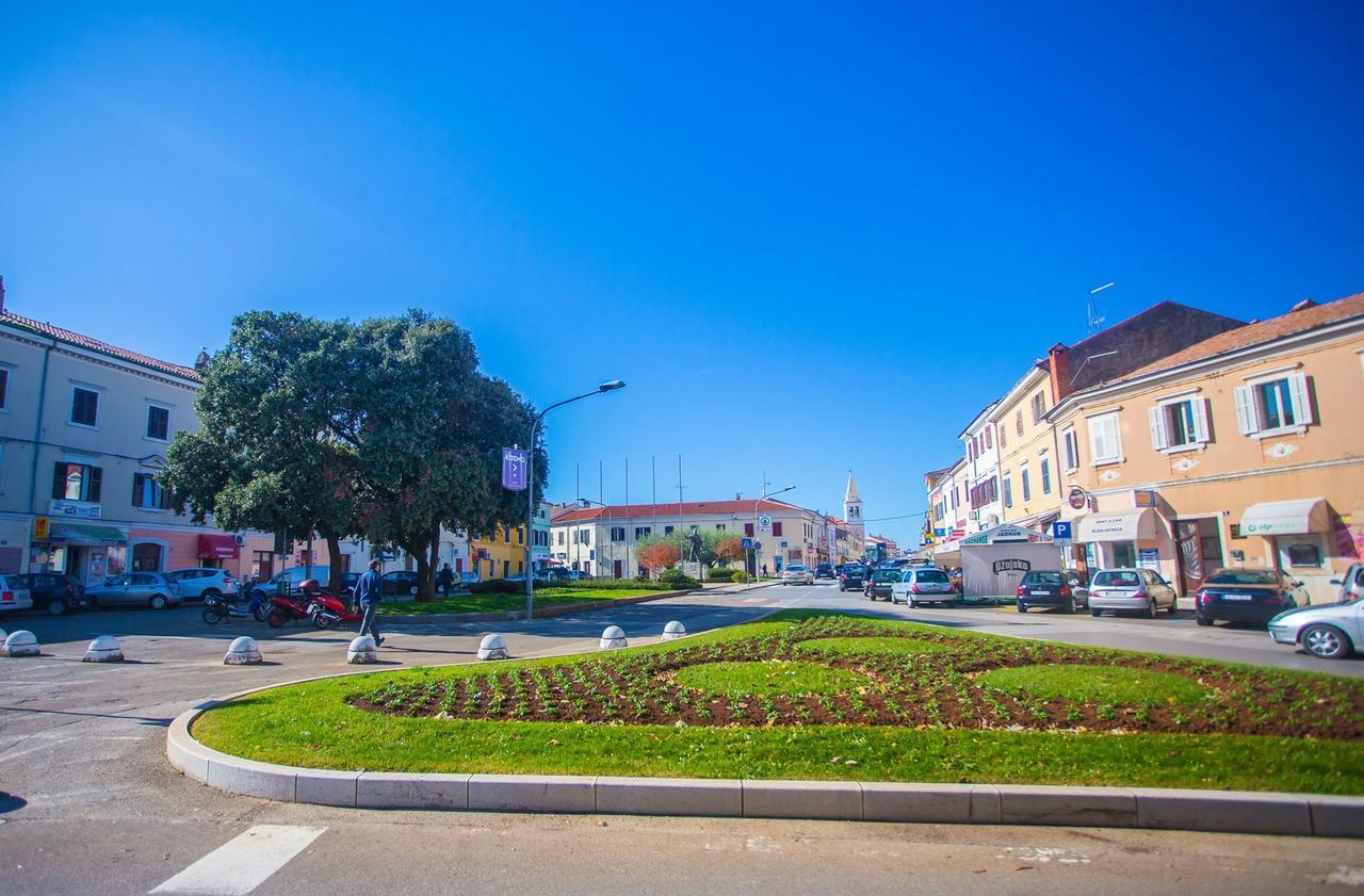 Apartments Simonetti Пореч Екстериор снимка