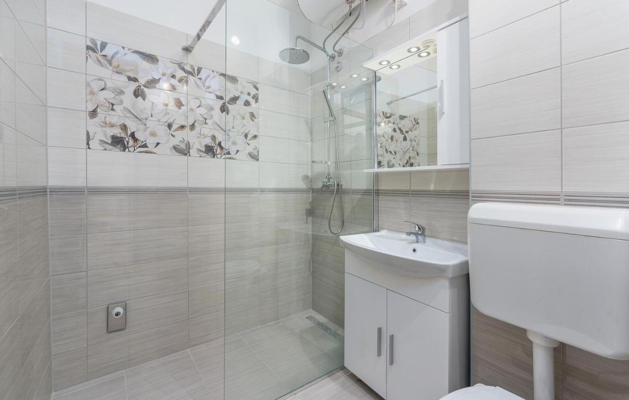 Apartments Simonetti Пореч Екстериор снимка